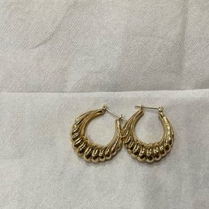 14k gold shrimp earrings SOLD!!!